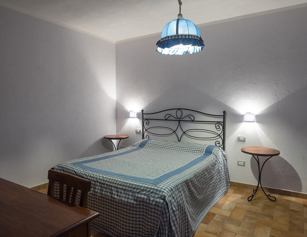 B&B Corte Degli Struzzi Pescia Romana Room photo